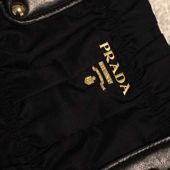 PRADA - Picture 16 of 16